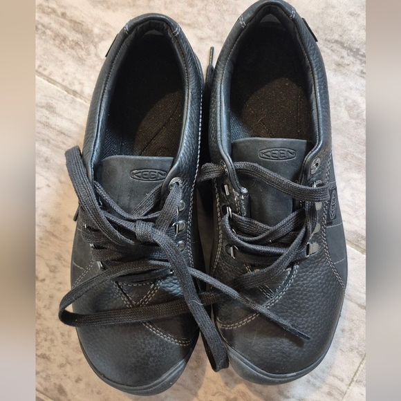 Keen Other - KEEN Men's Dark Leather Sneakers